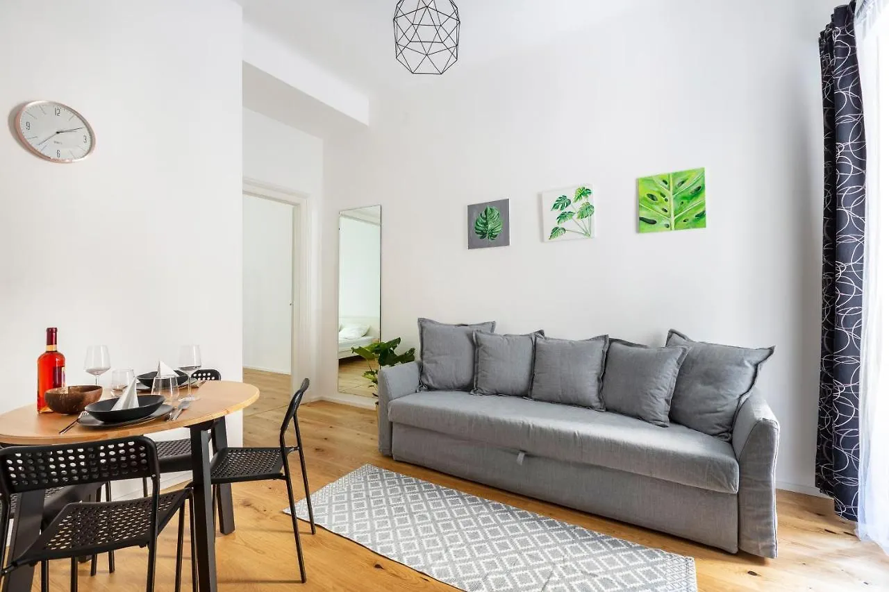 Apartment Freshly Refurbished, Stylish Home In The Center Of Budapest